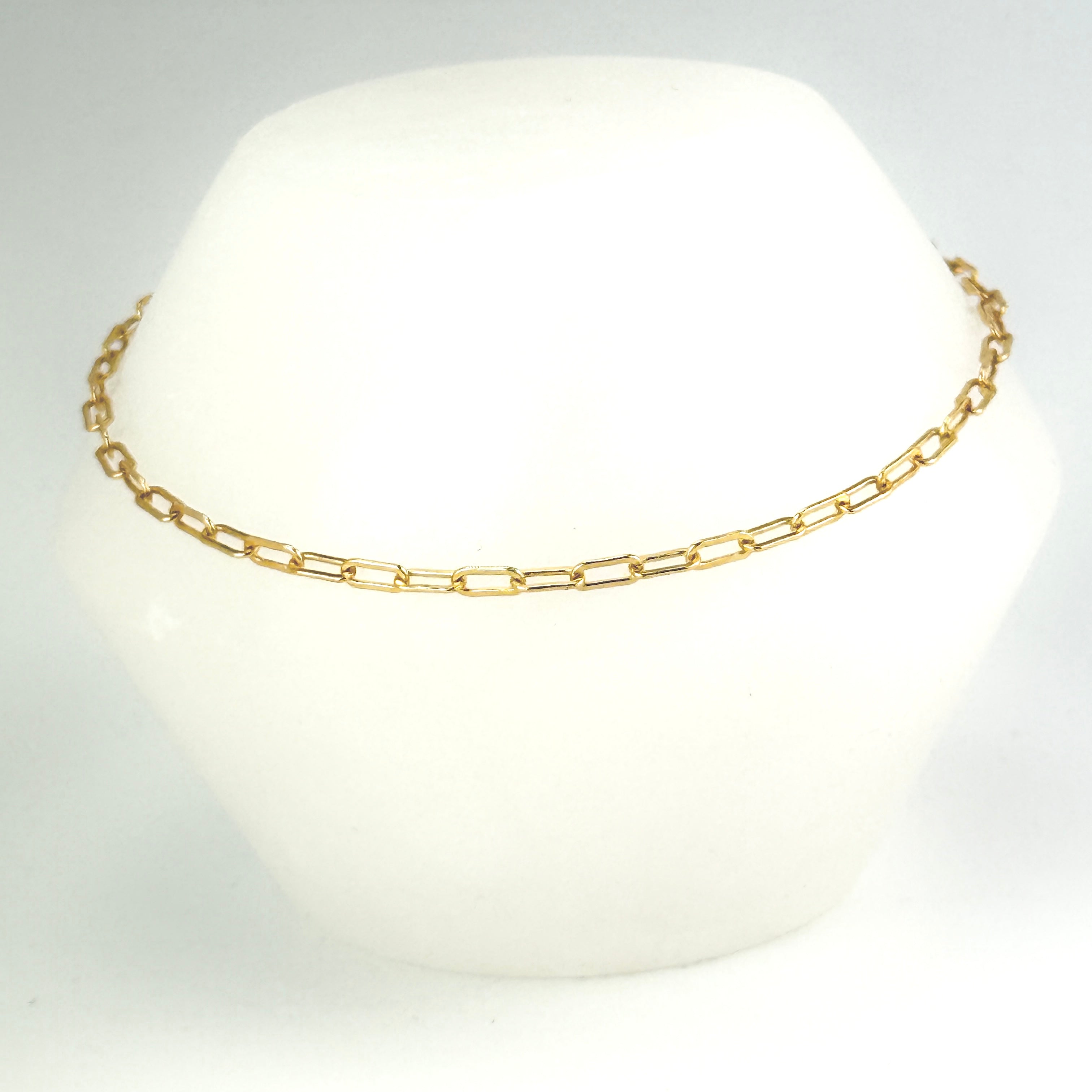Small clip chain bracelet
