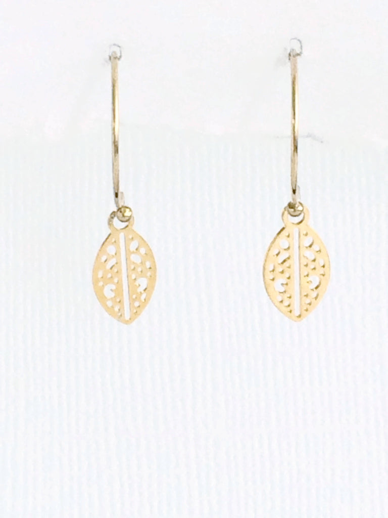 Tiny Leaf Earrings gold