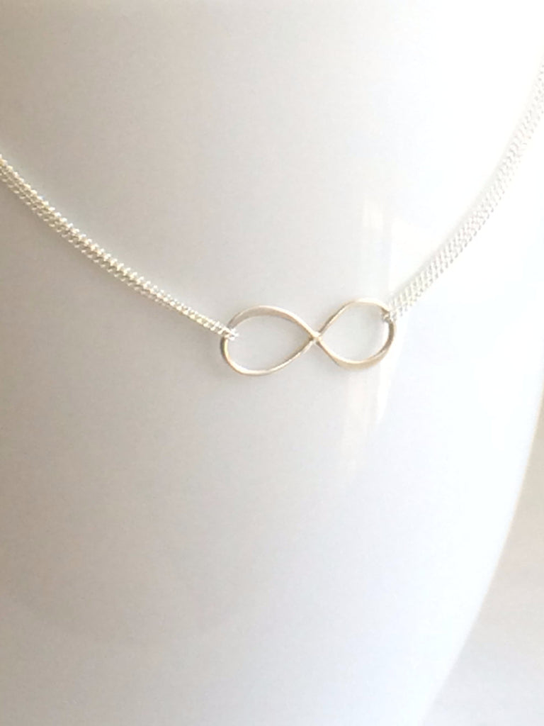 Infinity Necklace gold