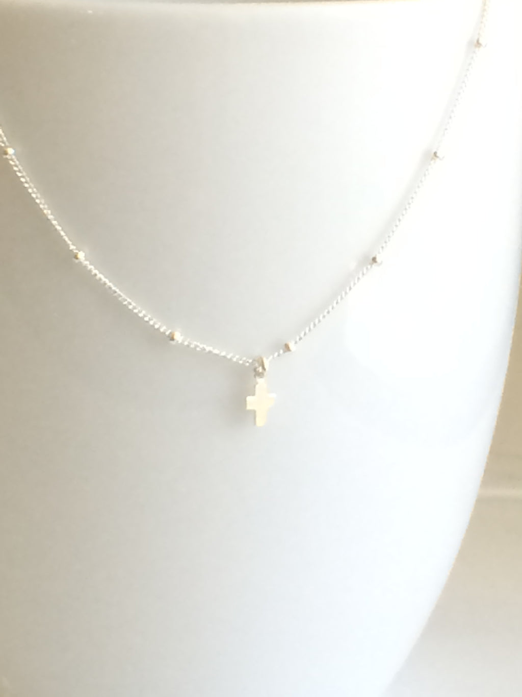 Tiny Cross Necklace gold